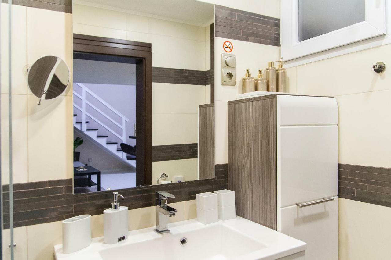 R&R Apartment Rakoczi Budapest Exteriör bild